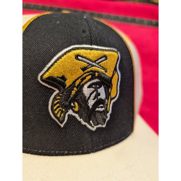 Mitchell & Ness Pittsburgh Pirates Fitted Hat 7 5/8 1940s Mascot Logo Cream - Picture 2 of 9